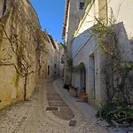 アパート Avec Parking En Centre D'uzes