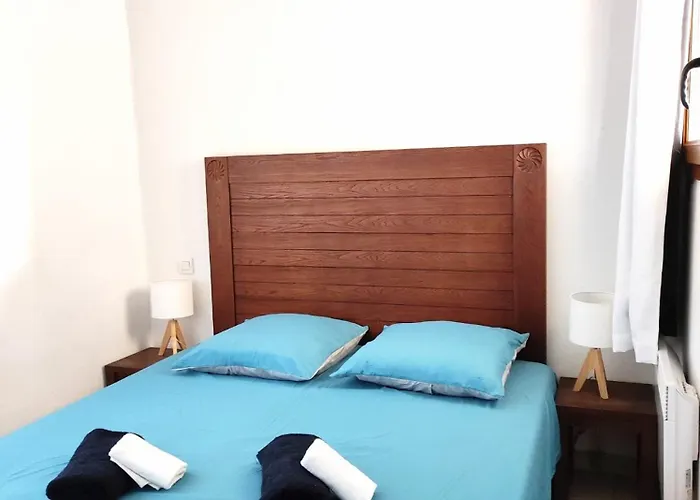 Apartment Avec Parking En Centre D'uzes